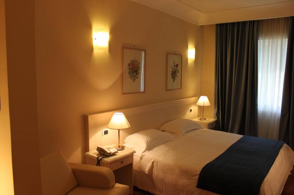 Photo of Bedroom in Cassino