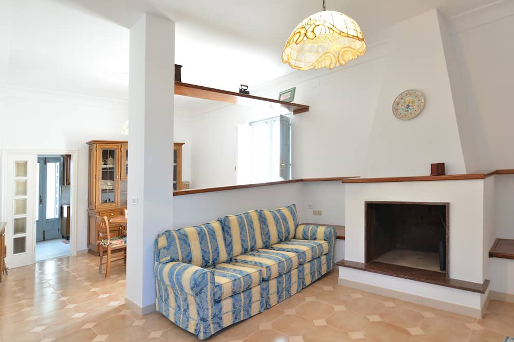 Photo of Livingroom in Specchiaruzzo