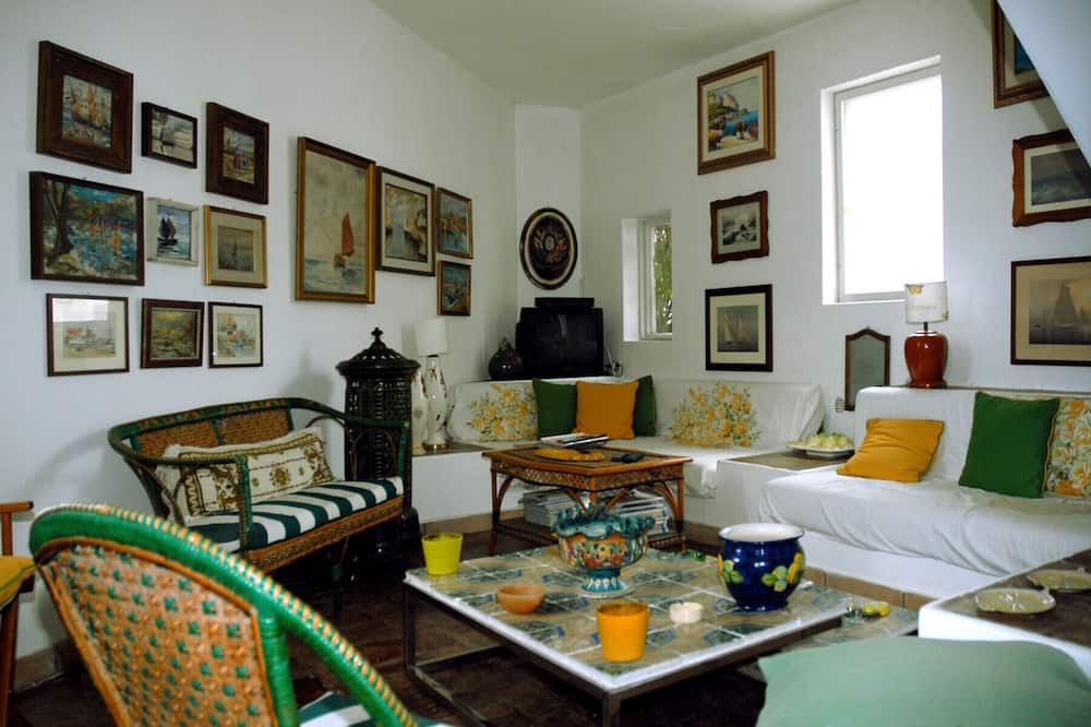 Photo of Livingroom in Ponza