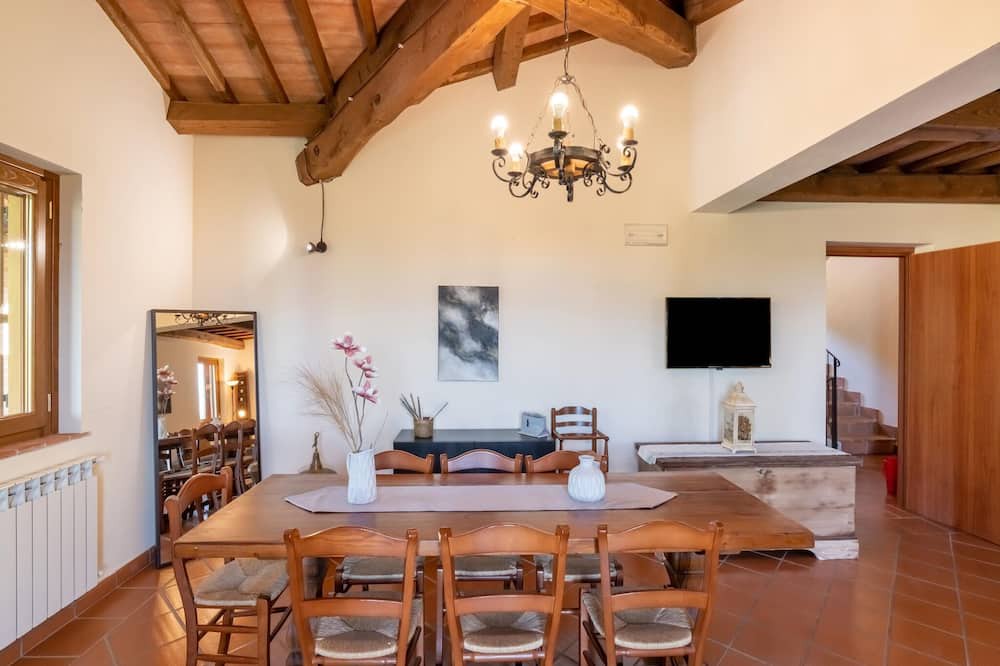 Photo of Livingroom in Giove