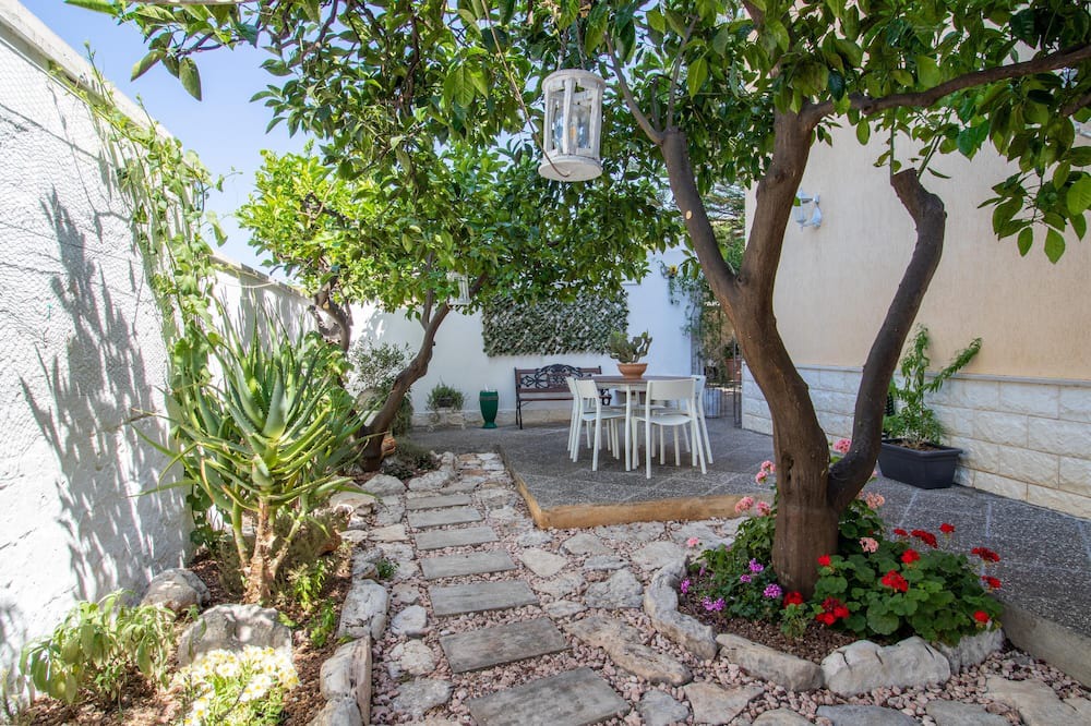 Photo of Outdoor in Montalbano