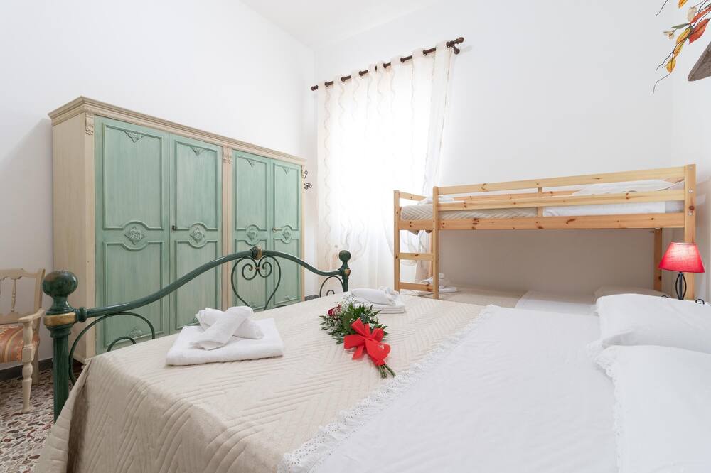 Photo of Bedroom in Montalbano