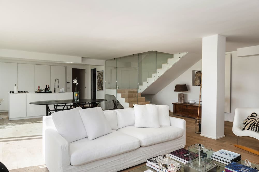 Photo of Livingroom in Pescia Fiorentina