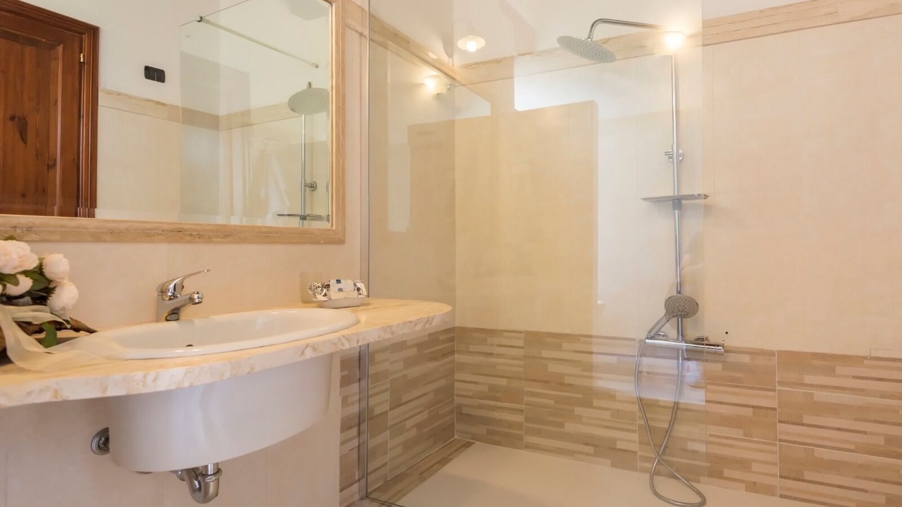 Photo of Bathroom in Maeggio