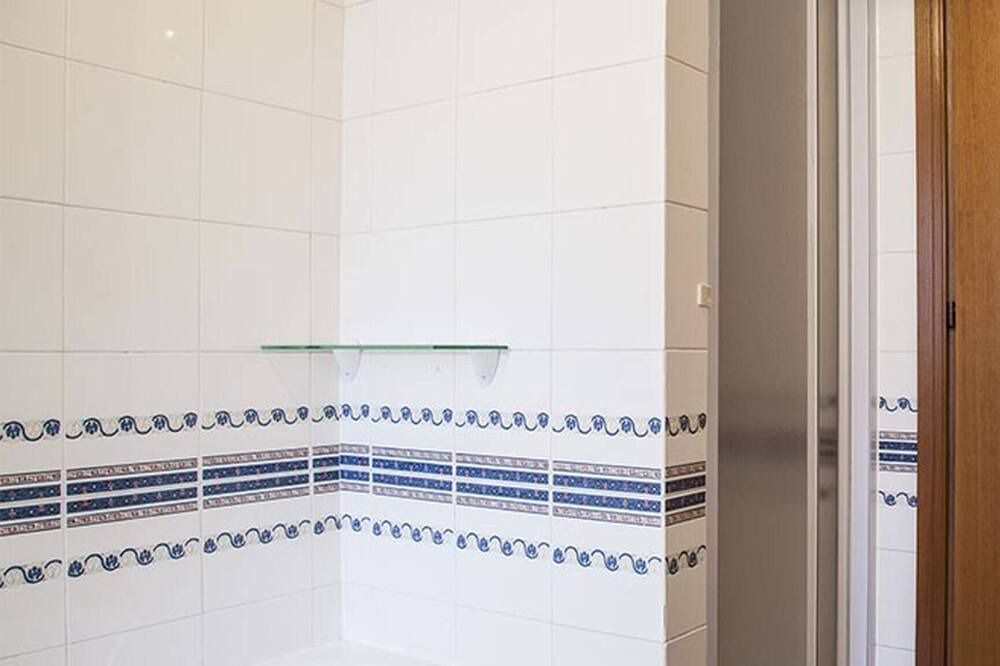 Photo of Bathroom in Zona XIX Casal Morena