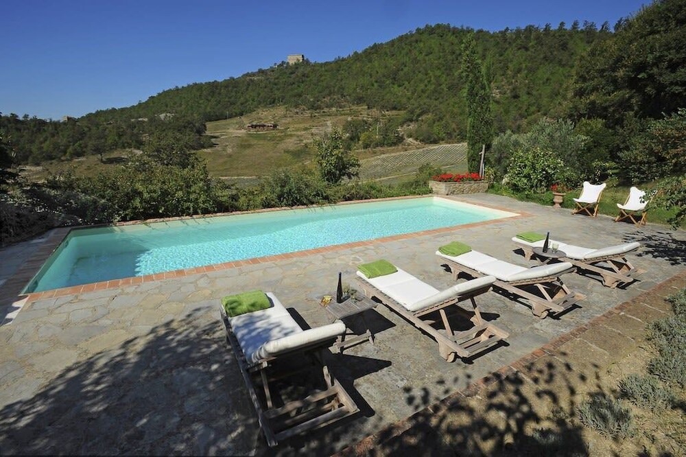 Photo of Others in Montone
