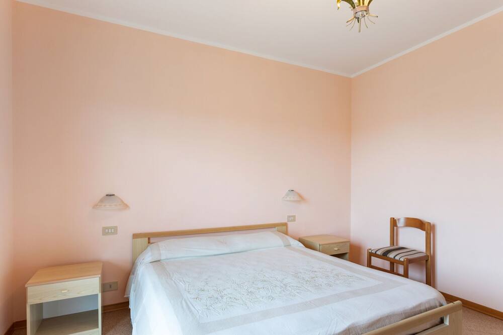 Photo of Bedroom in Tuoro sul Trasimeno