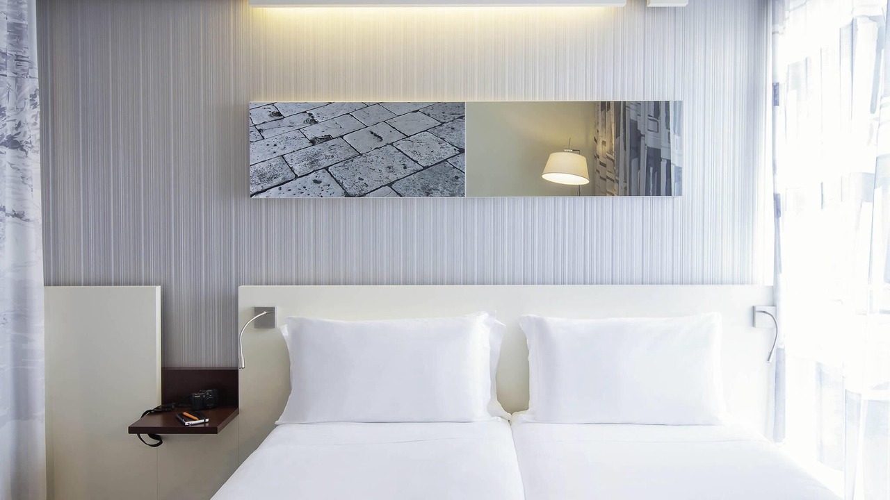 Photo of Bedroom in EUR
