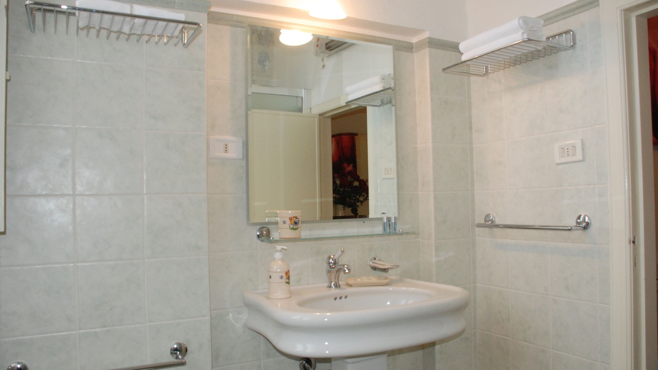Photo of Bathroom in Alezio
