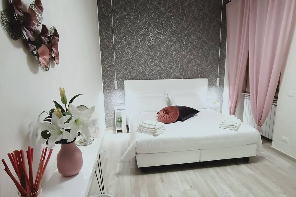Photo of Bedroom in Quartiere XXXIII Lido di Ostia Ponente