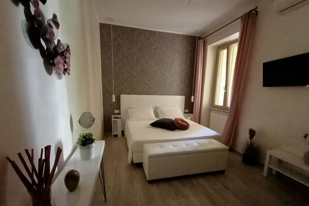 Photo of Bedroom in Quartiere XXXIII Lido di Ostia Ponente