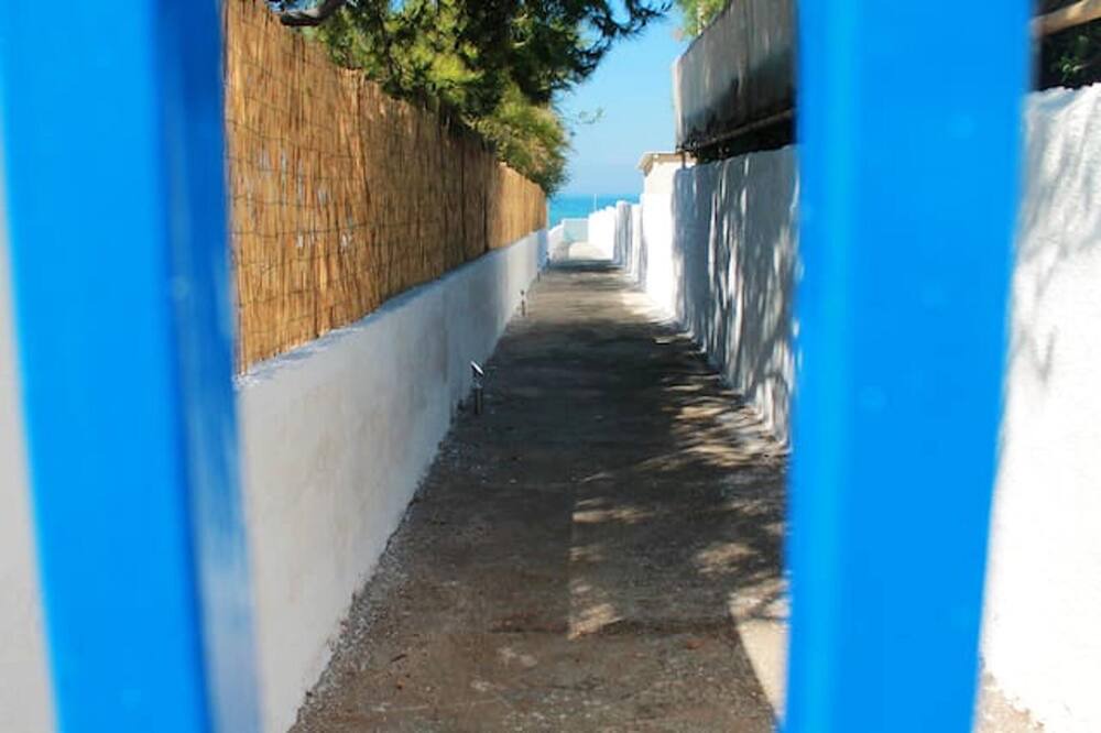 Photo of Others in Capitolo