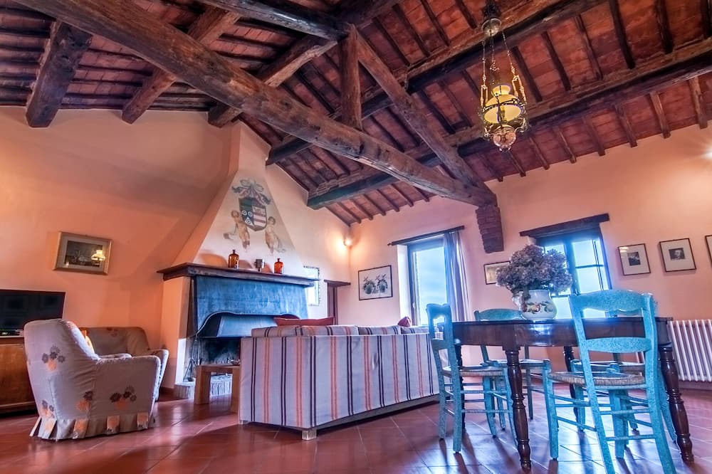 Photo of Livingroom in Paciano