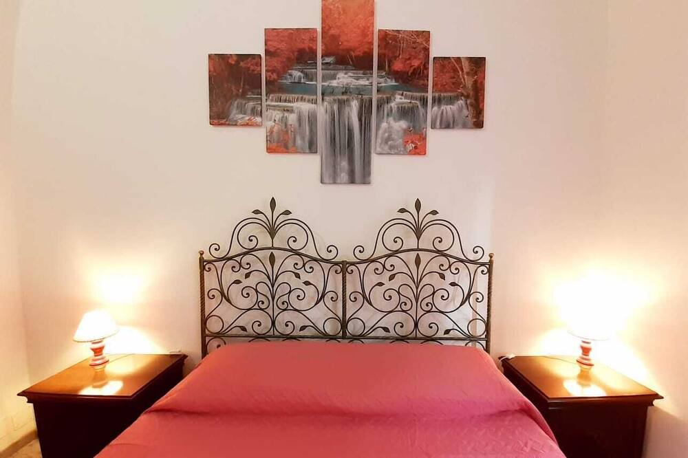 Photo of Bedroom in Civitavecchia