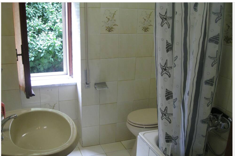 Photo of Bathroom in Torchiara