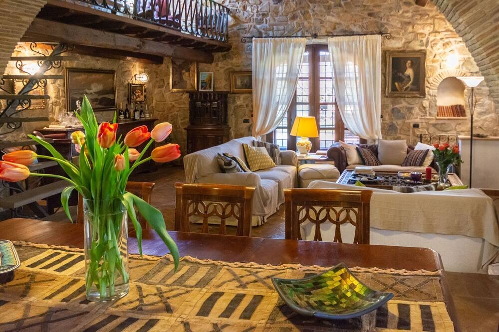 Photo of Bedroom in Capalbio