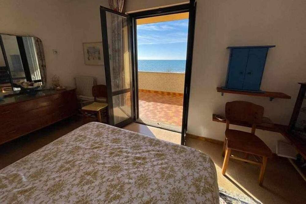 Photo of Bedroom in Tarquinia