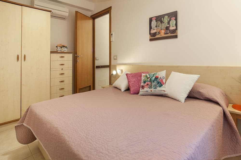 Photo of Bedroom in Sperlonga