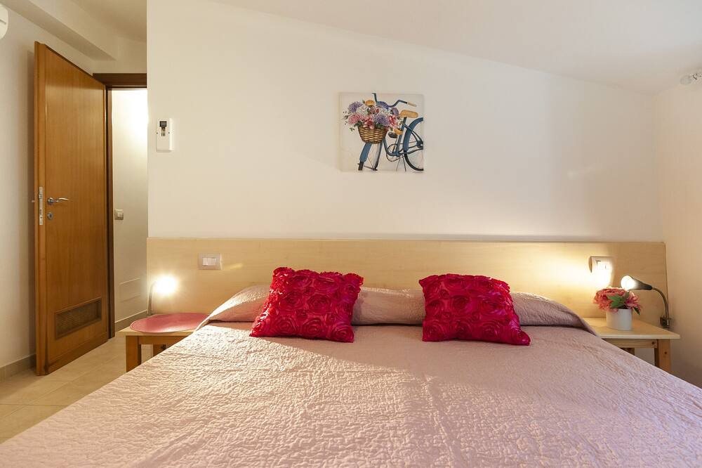 Photo of Bedroom in Sperlonga