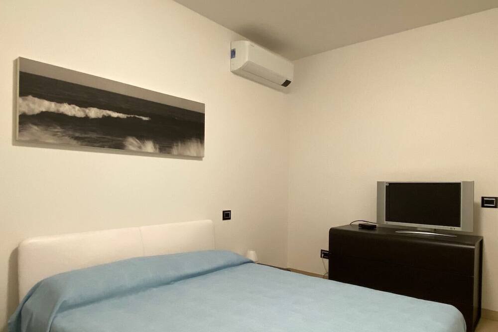 Photo of Bedroom in Marina di Campo