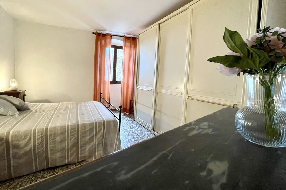 Photo of Bedroom in Montemerano