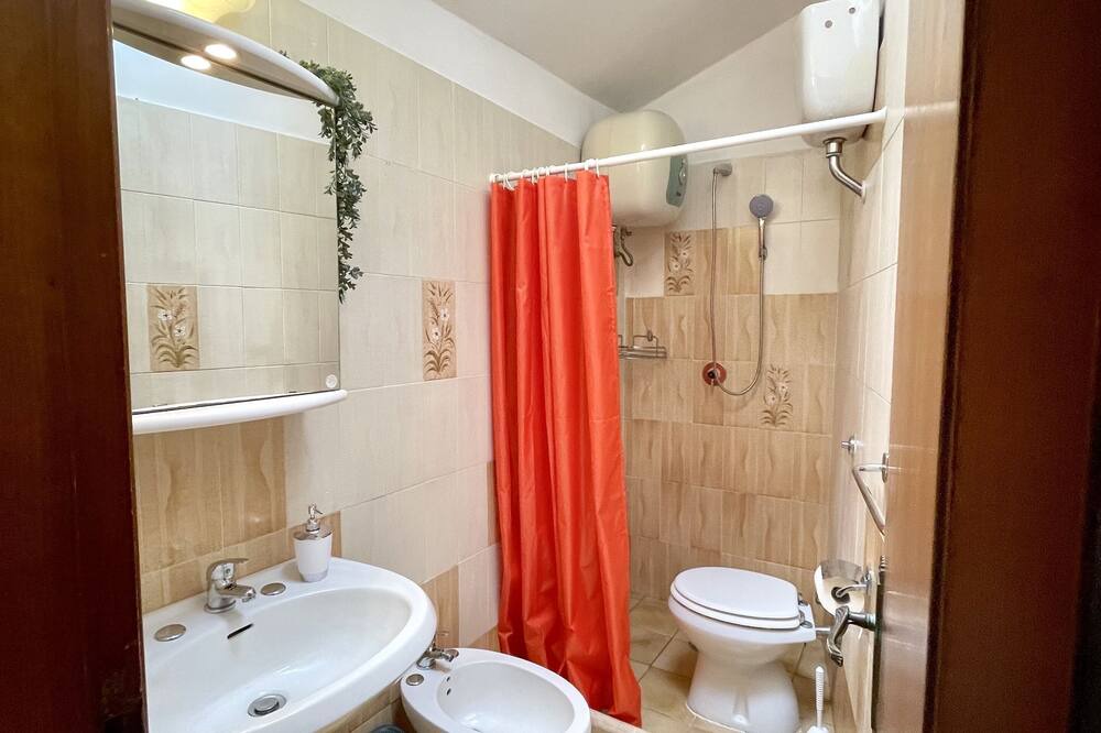 Photo of Bathroom in Montemerano