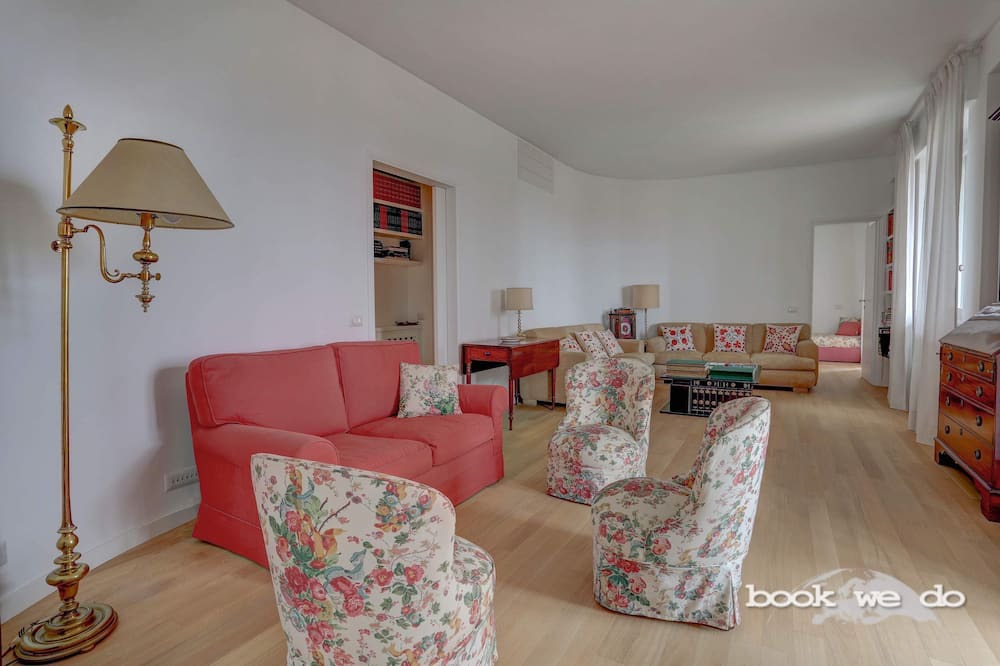 Photo of Livingroom in Parioli
