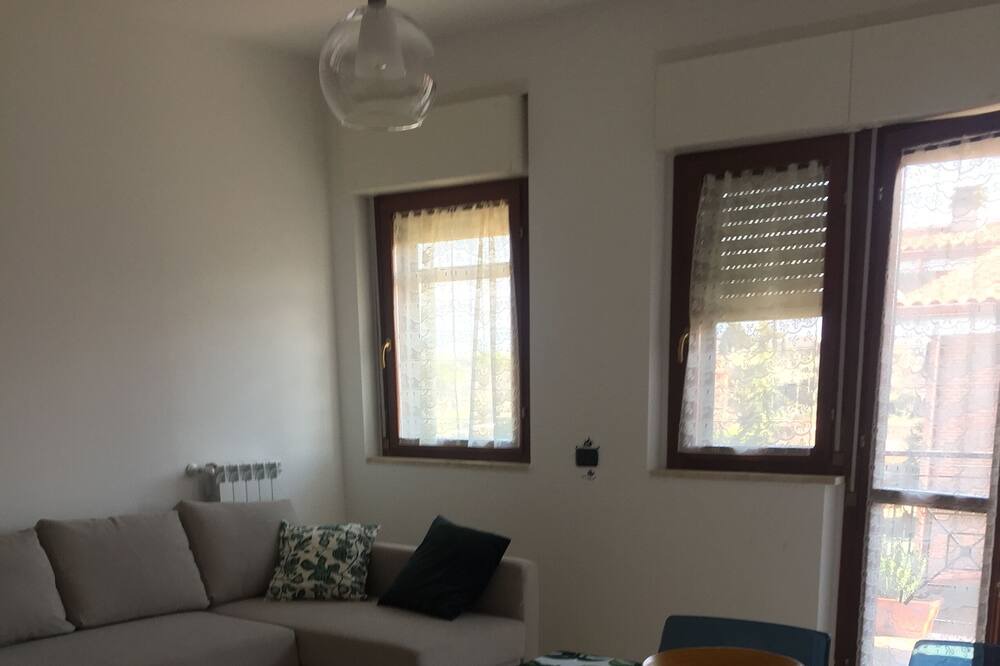 Photo of Livingroom in Mentana