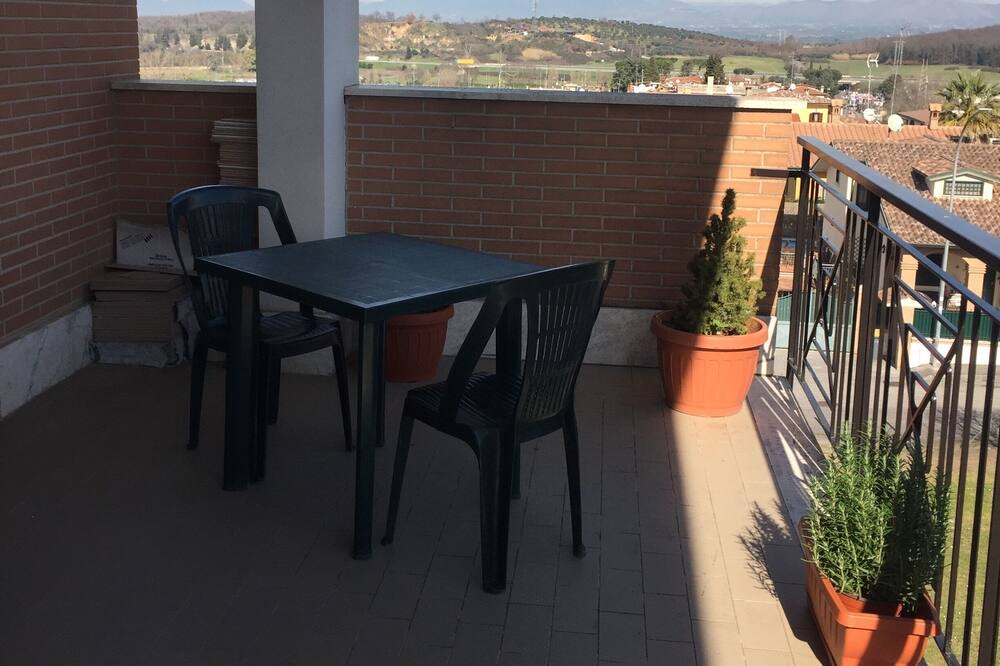 Photo of Patio Balcony in Mentana