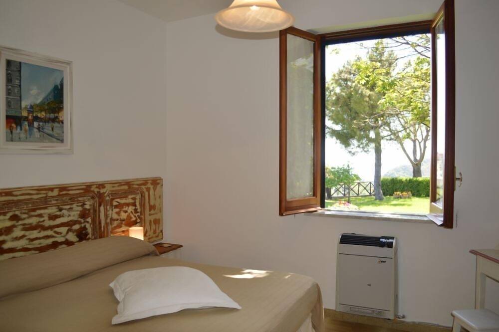 Photo of Bedroom in Scala