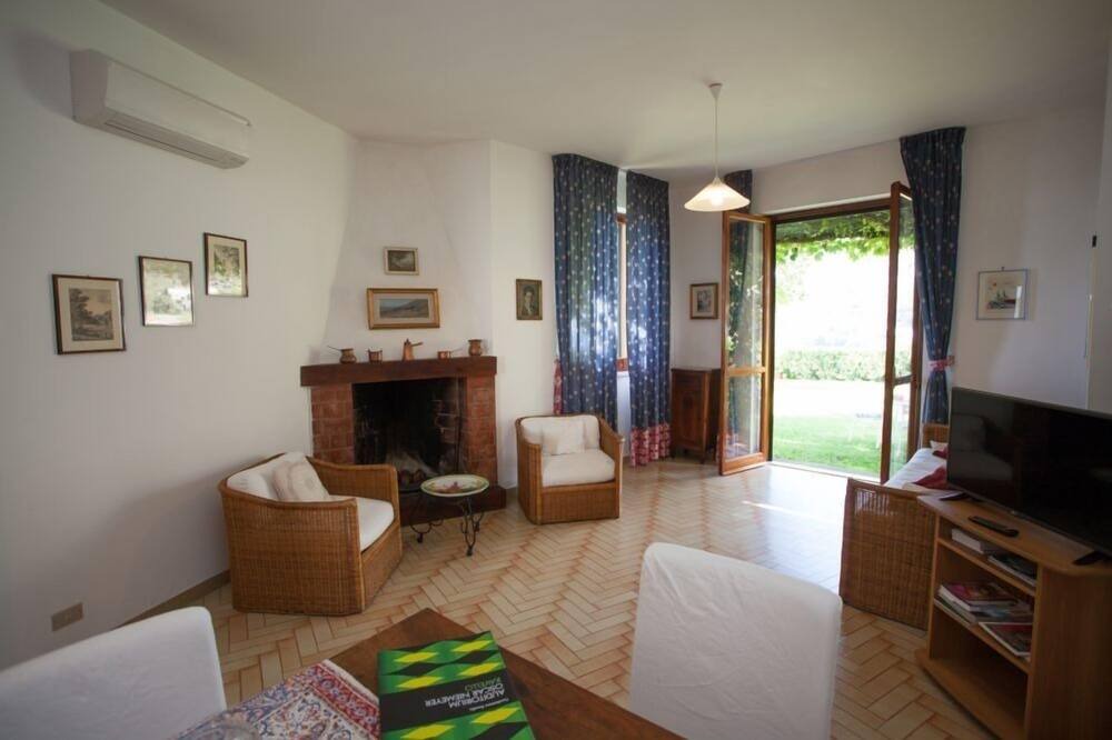 Photo of Livingroom in Scala