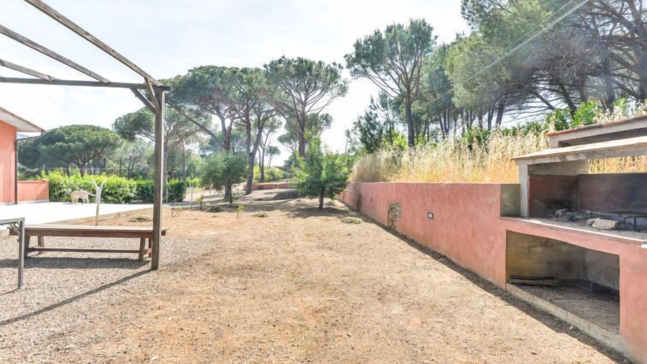Photo of Outdoor in Naregno