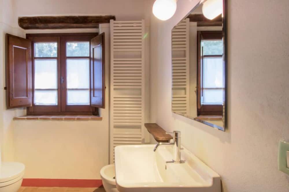 Photo of Bathroom in Castiglione della Valle