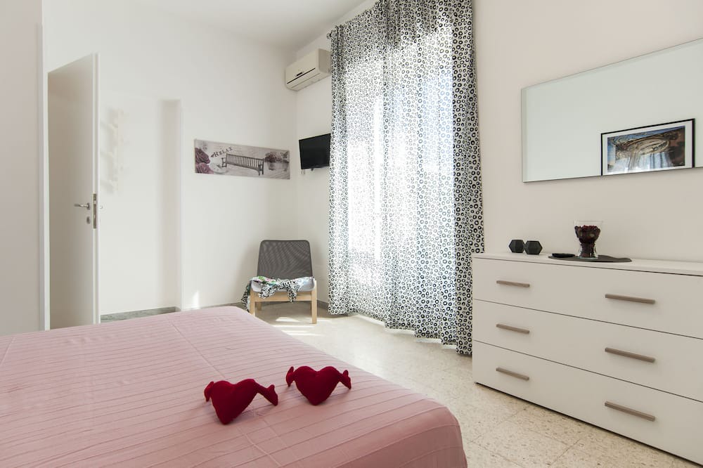 Photo of Bedroom in Sperlonga