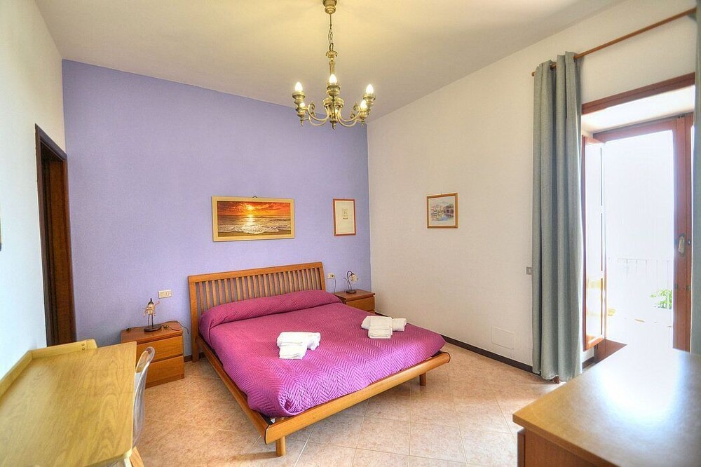 Photo of Bedroom in Scala