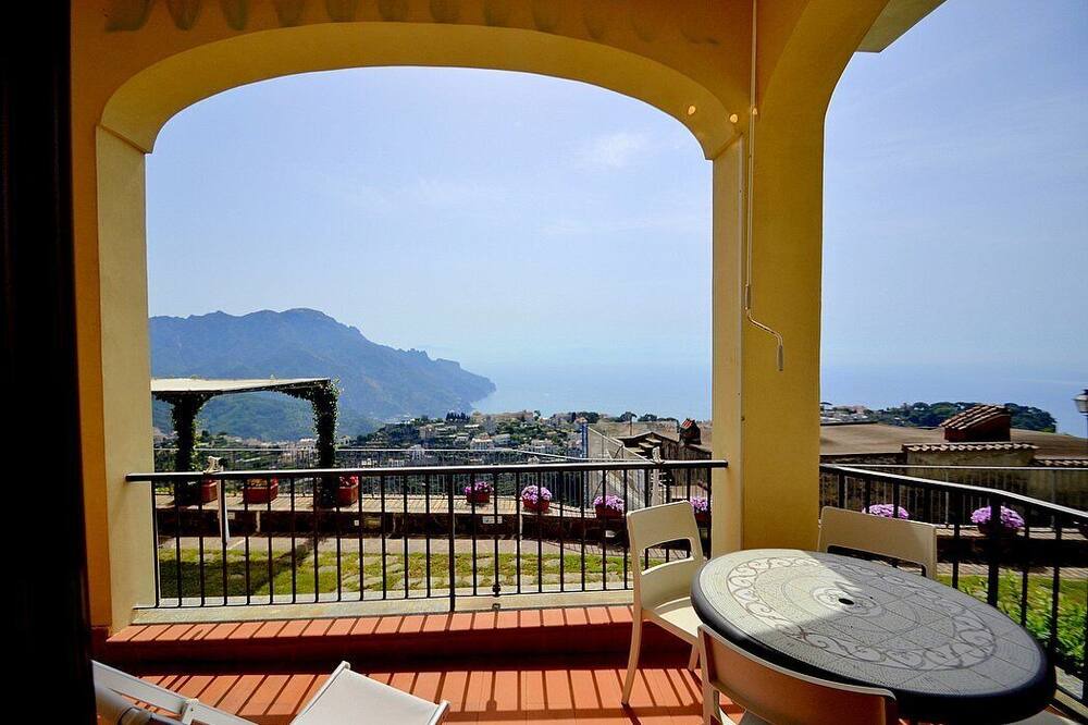 Photo of Patio Balcony in Scala