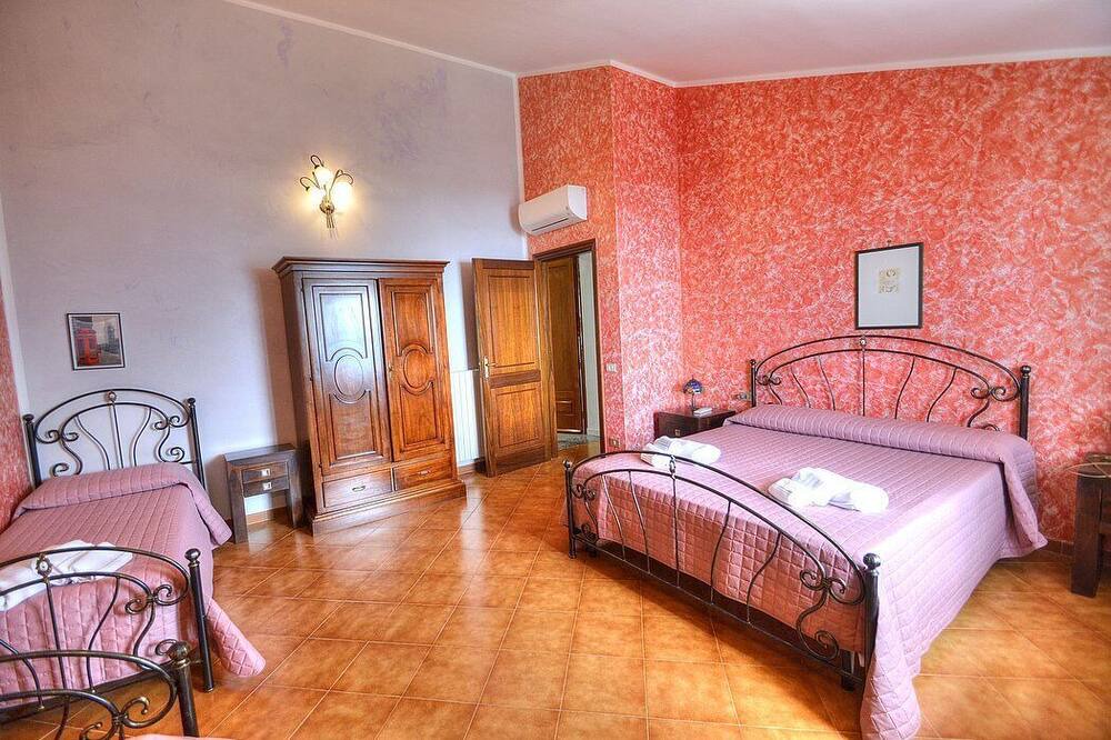 Photo of Bedroom in Scala