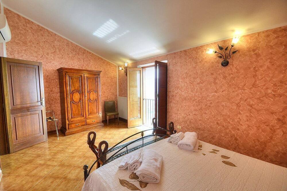 Photo of Bedroom in Scala