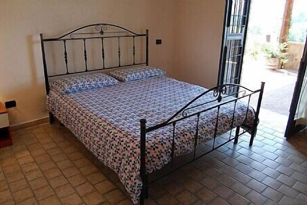 Photo of Bedroom in Tarano
