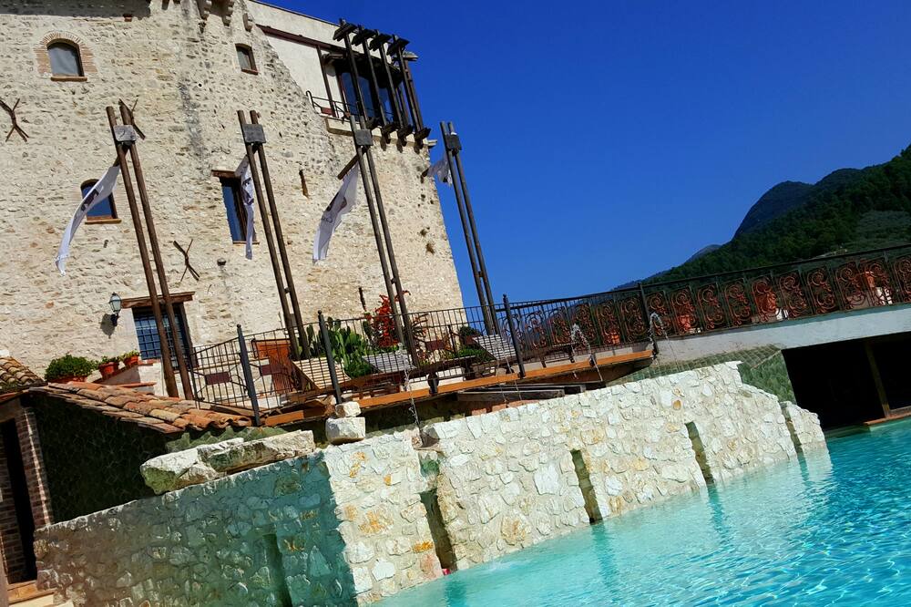 Photo of Outdoor in Strettura