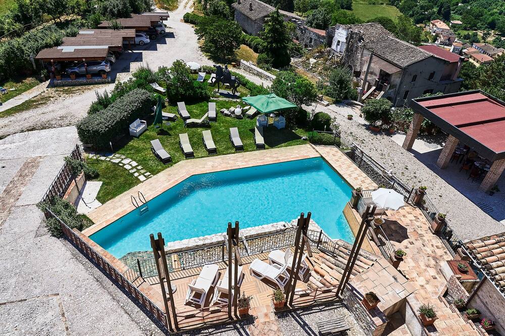 Photo of Outdoor in Strettura
