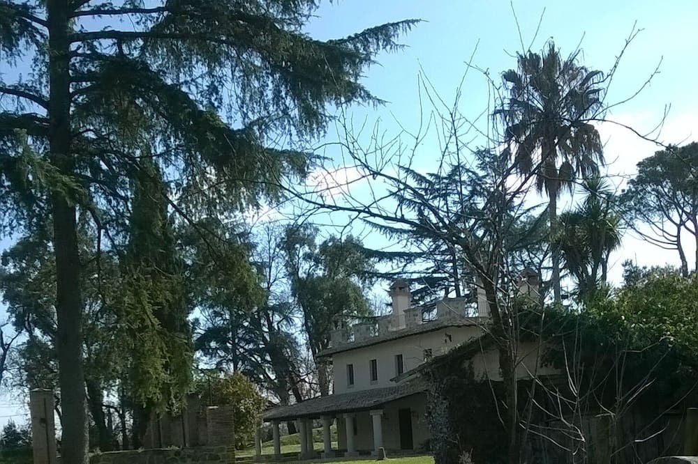 Photo of Outdoor in Pontinia