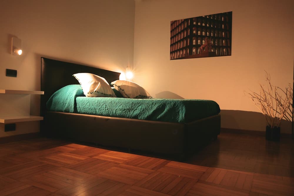 Photo of Bedroom in EUR