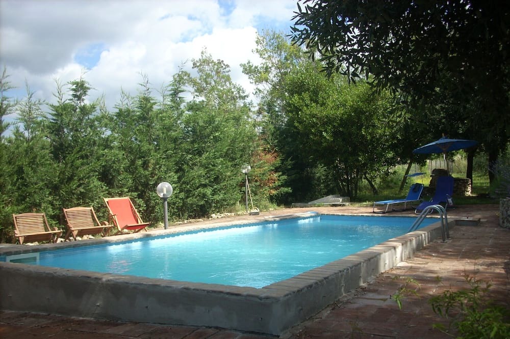 Photo of Outdoor in Amelia