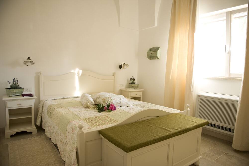 Photo of Bedroom in Macchia di Monte