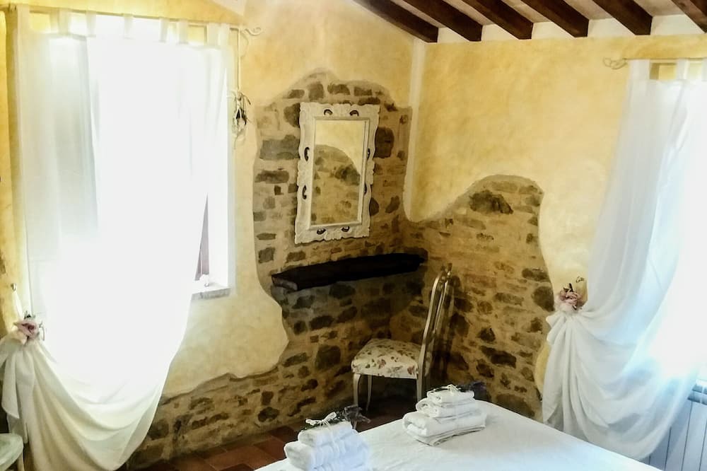 Photo of Bedroom in Collemancio