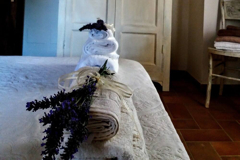 Photo of Bedroom in Collemancio