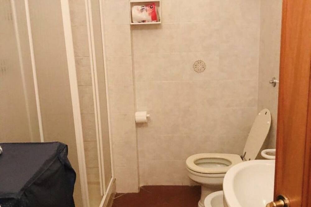 Photo of Bathroom in Perdifumo