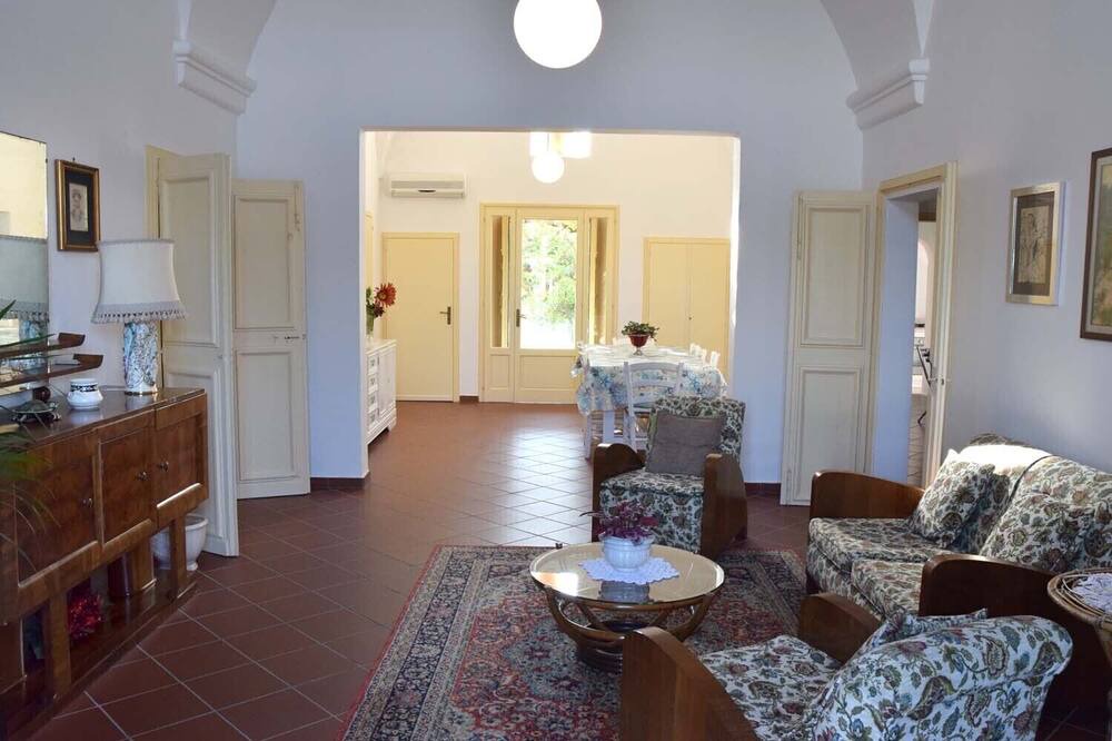 Photo of Livingroom in Alezio