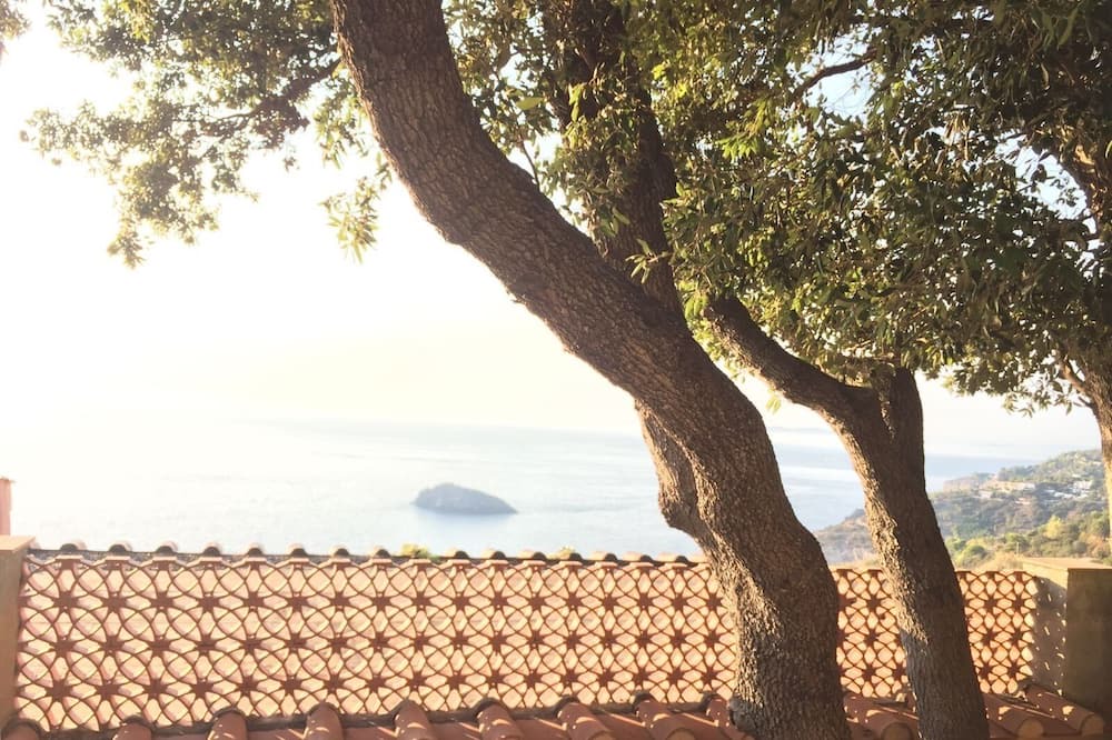 Photo of Patio Balcony in Cala Piccola